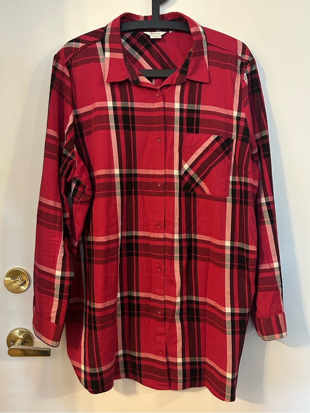 Reitmans Women’s Pink Black and White Plaid Button-Down Shirt